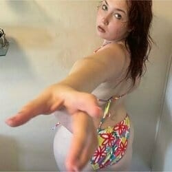 Photo of Vanessa, creator on OnlyFans with exclusive content