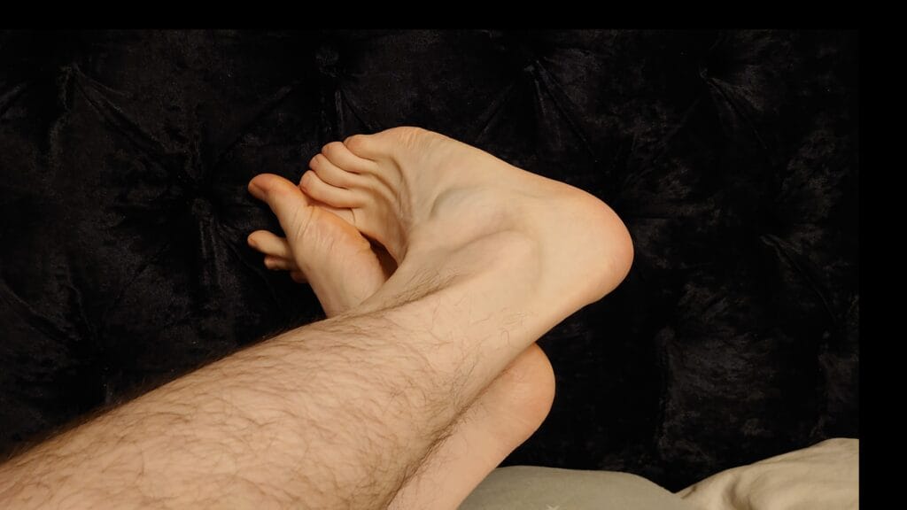 Photo of Alien love feet, creator on OnlyFans with exclusive content