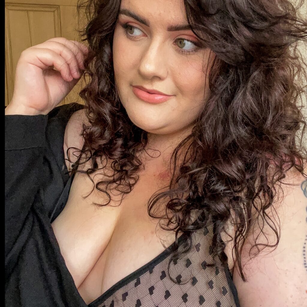 Photo of Jessica Scarlett, creator on OnlyFans with exclusive content