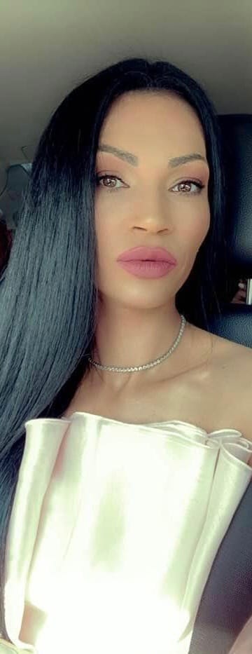 Photo of takeisyours, creator on OnlyFans with exclusive content