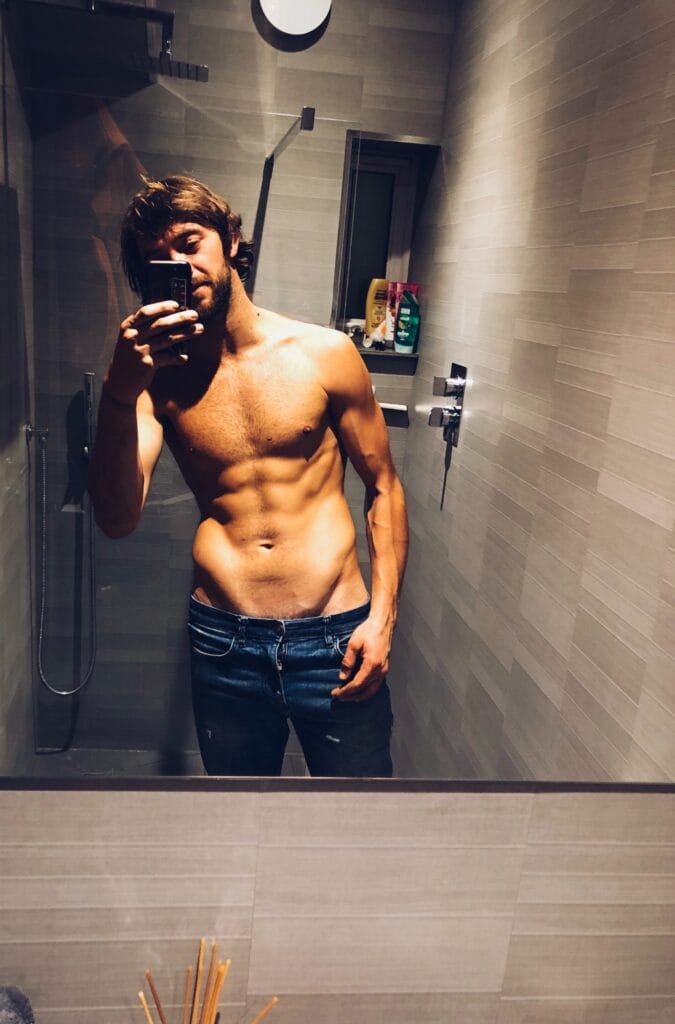 Photo of SamGilbody, creator on OnlyFans with exclusive content