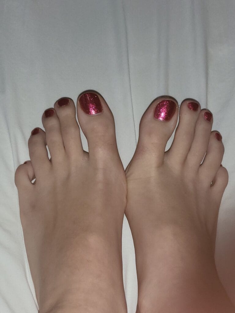 Photo of Toe Baby London <3, creator on OnlyFans with exclusive content