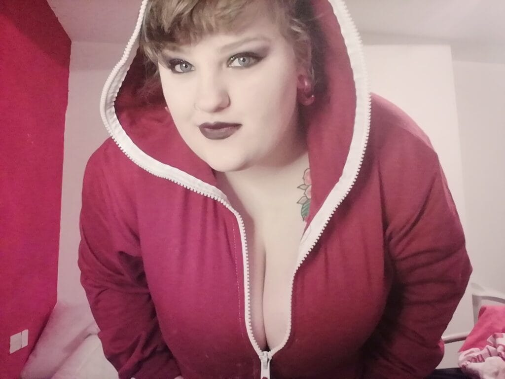 Photo of Rhiannon Leigh, creator on OnlyFans with exclusive content