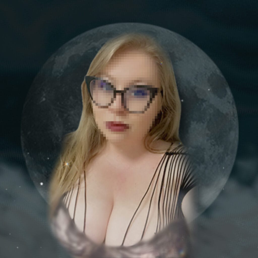 Photo of Mistress Moonlight, creator on OnlyFans with exclusive content