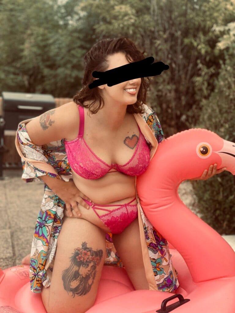 Photo of Beth, creator on OnlyFans with exclusive content