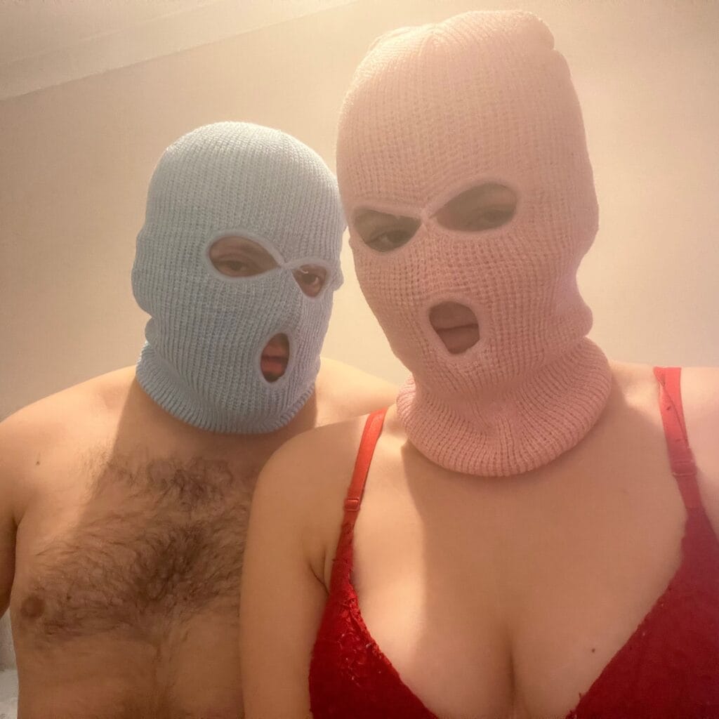Photo of Suxcouple, creator on OnlyFans with exclusive content