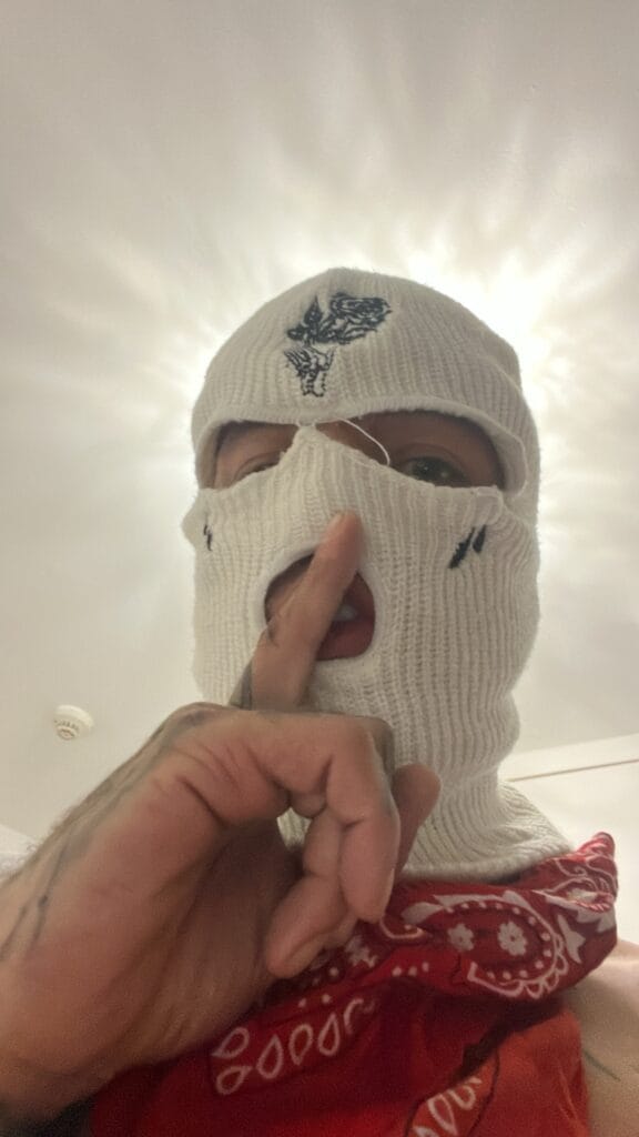 Photo of Straightguy, creator on OnlyFans with exclusive content