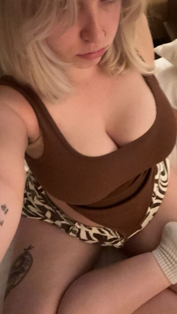 Photo of Fiona Caitlin, creator on OnlyFans with exclusive content