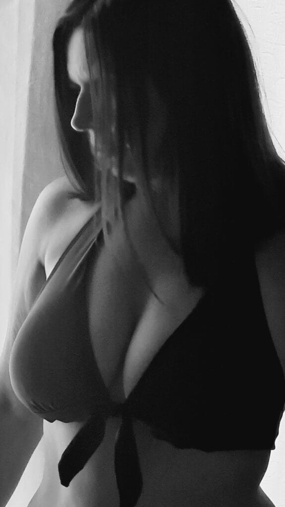 Photo of Hottytotty73, creator on OnlyFans with exclusive content