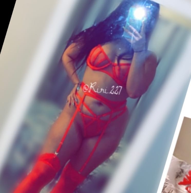 Photo of Riri x, creator on OnlyFans with exclusive content