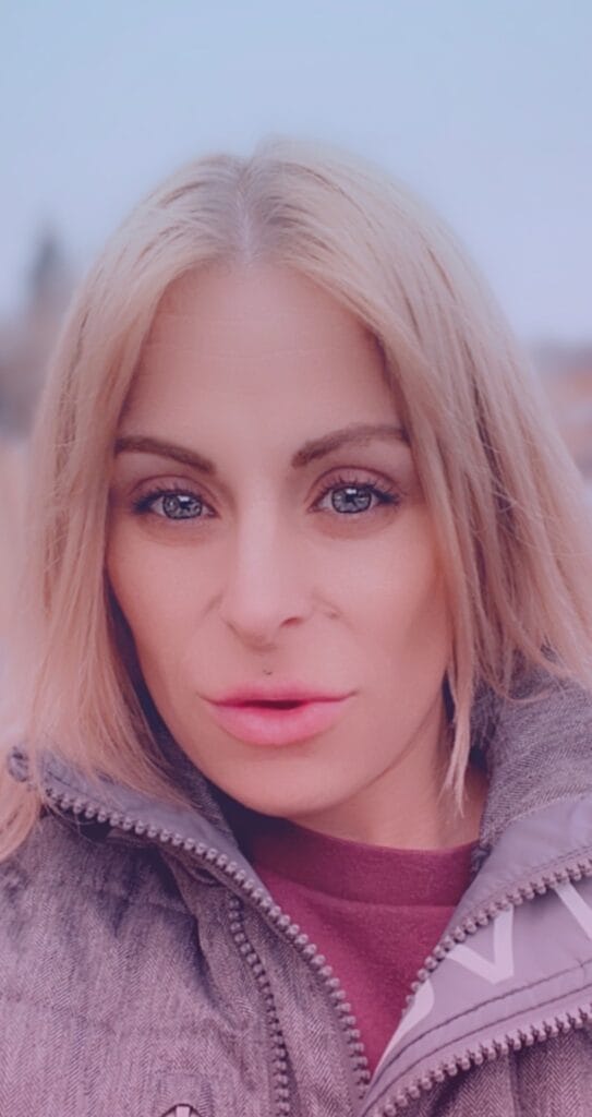 Photo of BellaMaria_unboxed, creator on OnlyFans with exclusive content