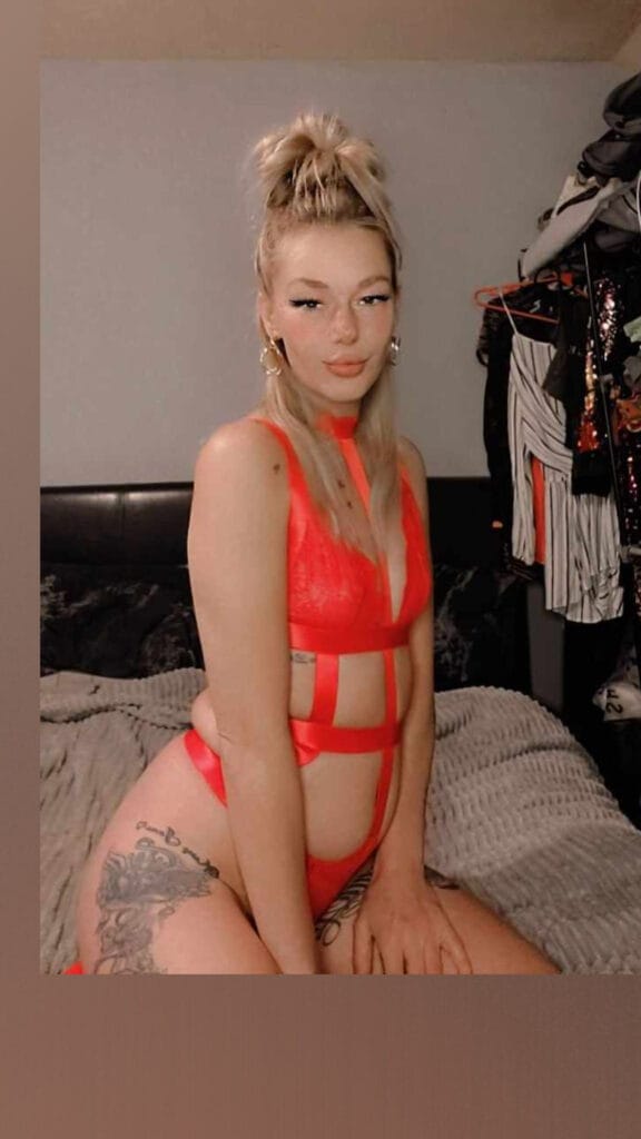 Photo of LittleMissMarie, creator on OnlyFans with exclusive content