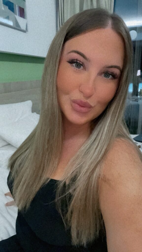 Photo of MinxEllie, creator on OnlyFans with exclusive content