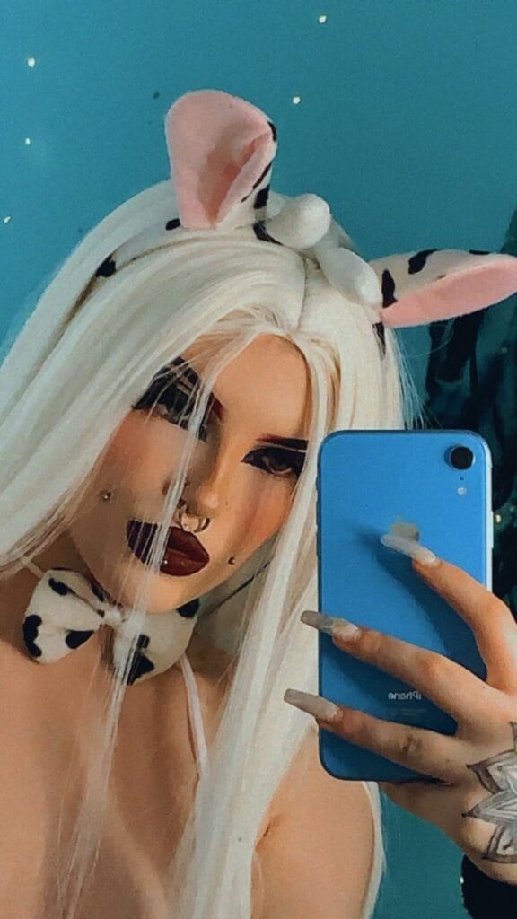 Photo of Raven, creator on OnlyFans with exclusive content