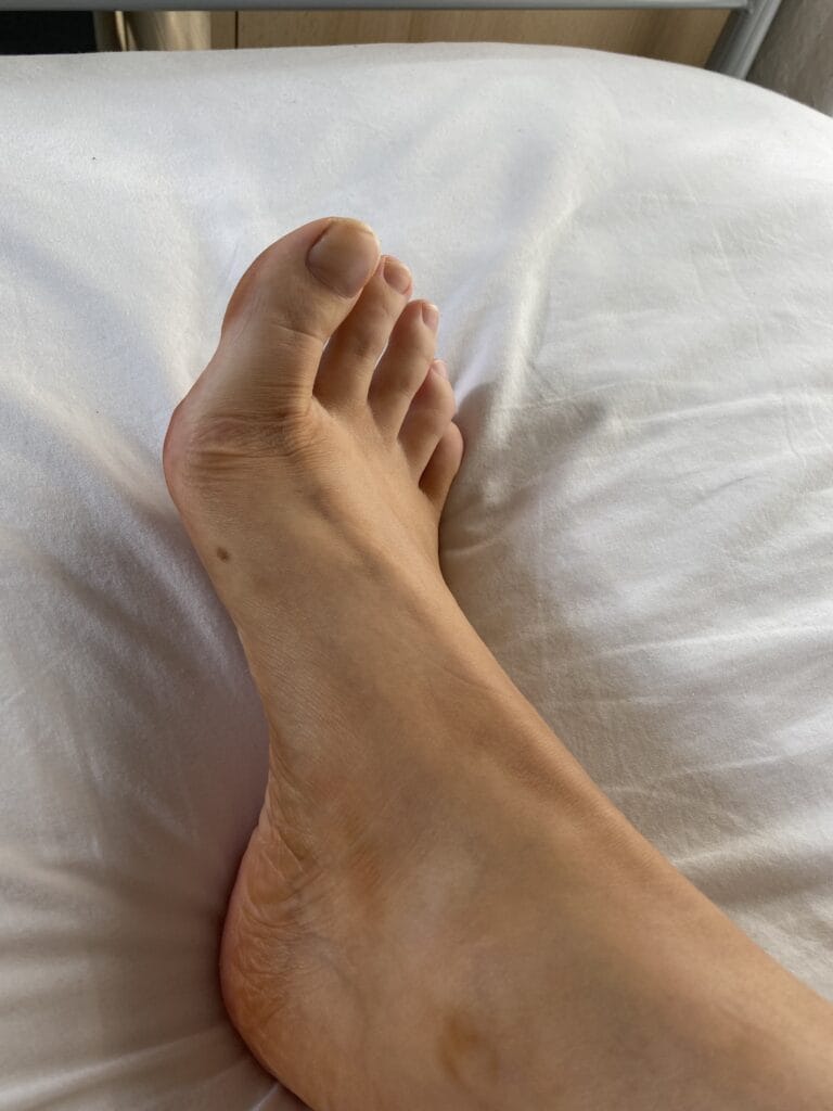 Photo of under my arches 🦶🏼✨, creator on OnlyFans with exclusive content