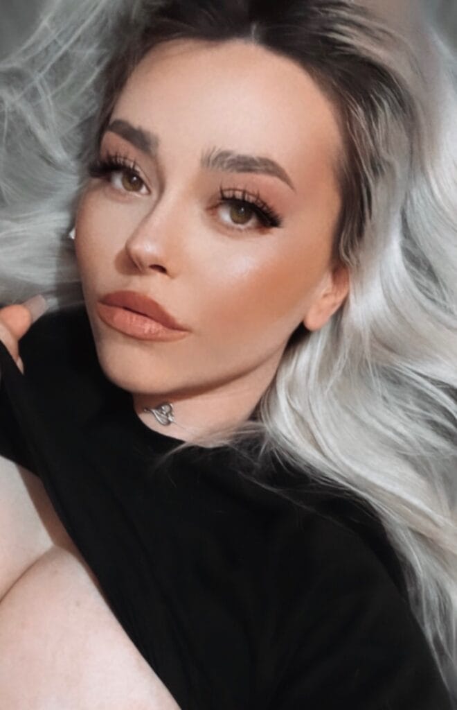 Photo of SBlondes, creator on OnlyFans with exclusive content