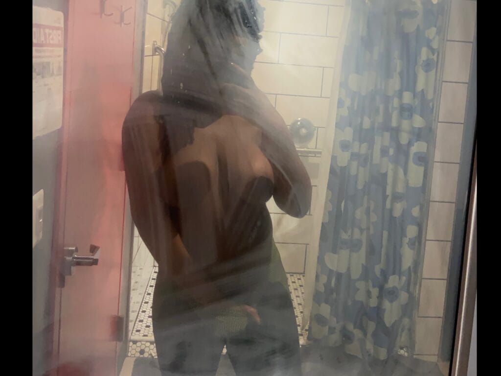 Photo of Rosie, creator on OnlyFans with exclusive content