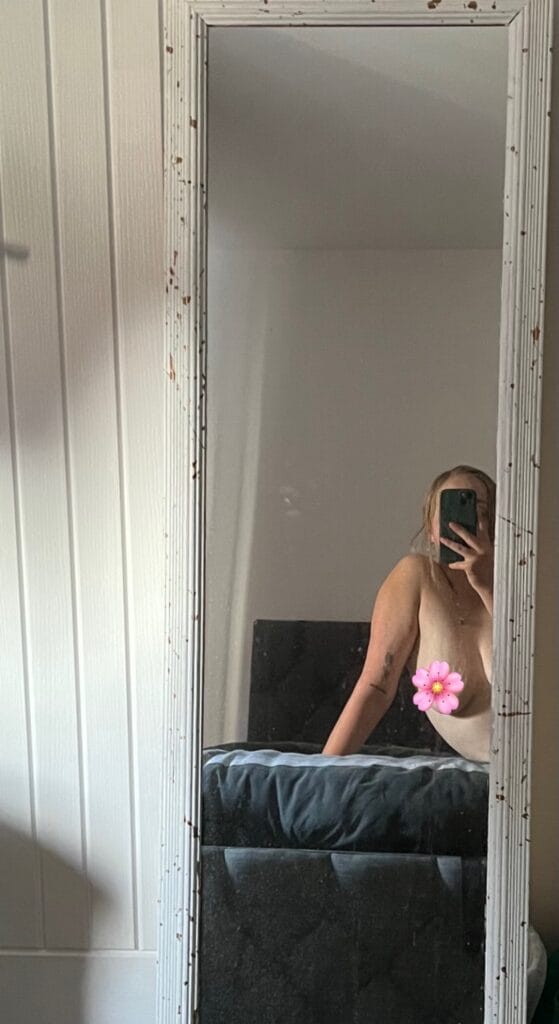 Photo of IslaCrystal, creator on OnlyFans with exclusive content