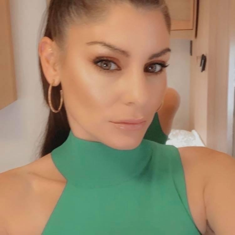 Photo of Debbie, creator on OnlyFans with exclusive content