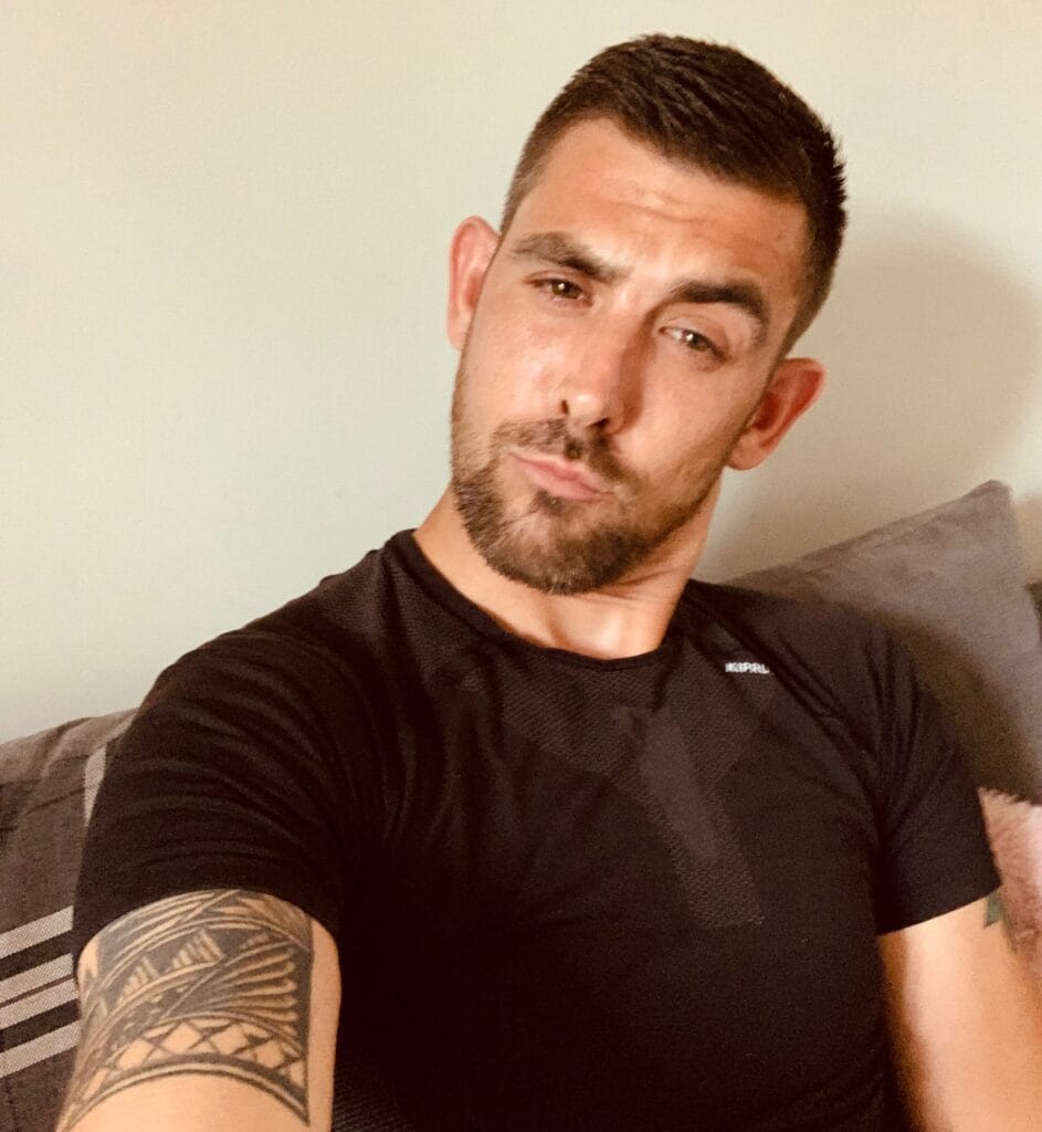 Photo of NotThatShy33, creator on OnlyFans with exclusive content