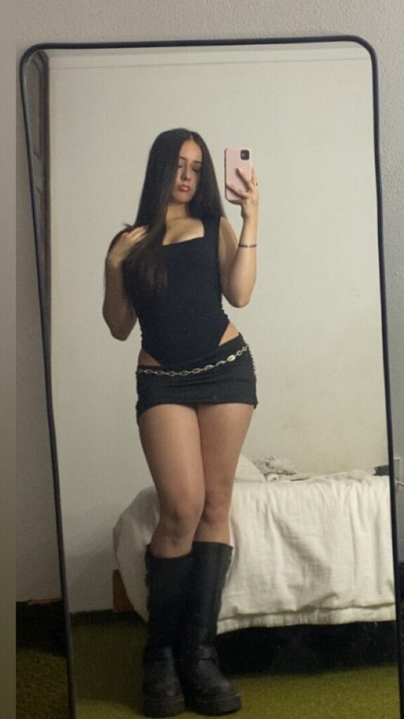 Photo of Anniedoll, creator on OnlyFans with exclusive content