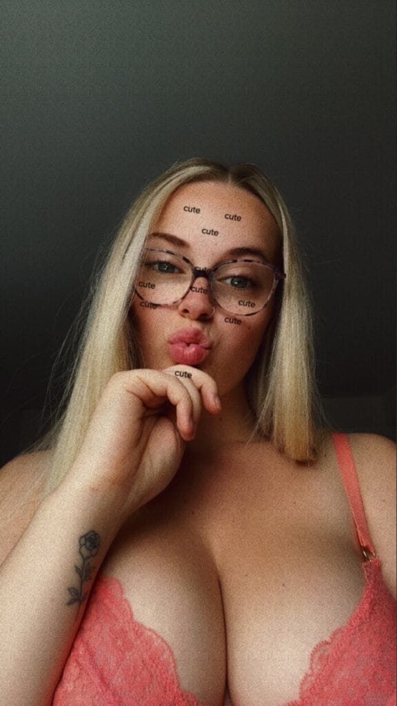 Photo of Millie🤰, creator on OnlyFans with exclusive content